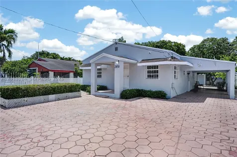 2450 NW 32nd Street Miami FL 33142