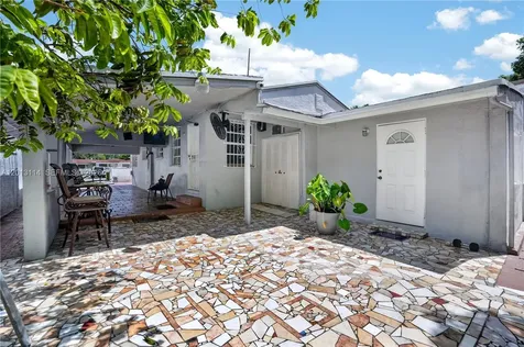 2450 NW 32nd Street Miami FL 33142