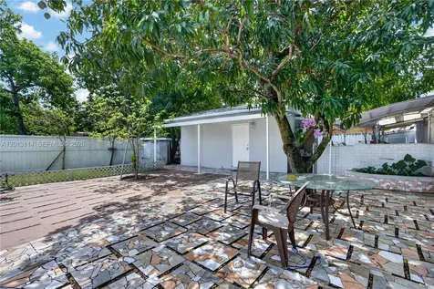 2450 NW 32nd Street Miami FL 33142