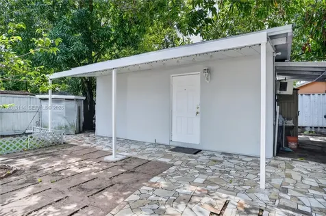 2450 NW 32nd Street Miami FL 33142