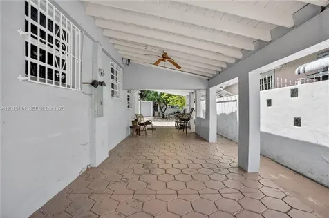 2450 NW 32nd Street Miami FL 33142
