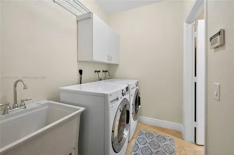 1306 Crossbill Court Weston FL 33327