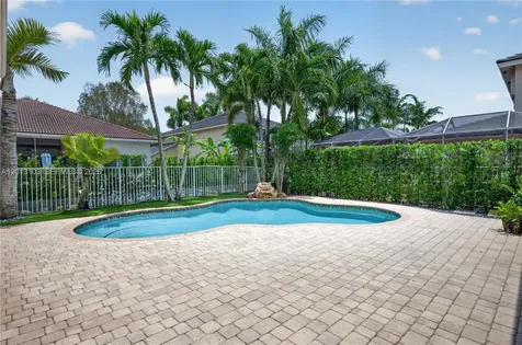 1306 Crossbill Court Weston FL 33327