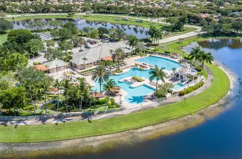 1306 Crossbill Court Weston FL 33327