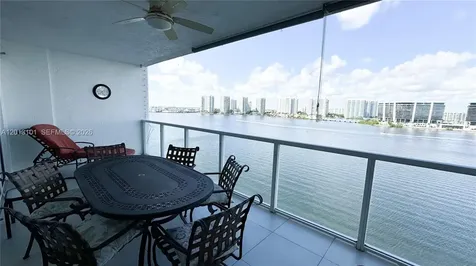 18100 N Bay Road Sunny Isles Beach FL 33160