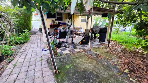 2335 NW 55th Street Miami FL 33142