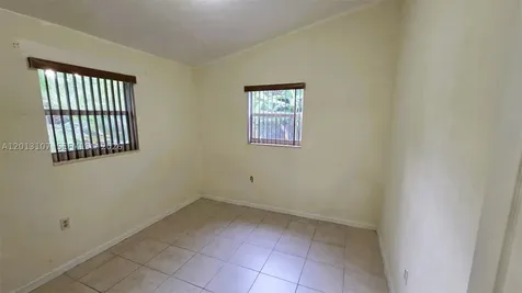 2335 NW 55th Street Miami FL 33142