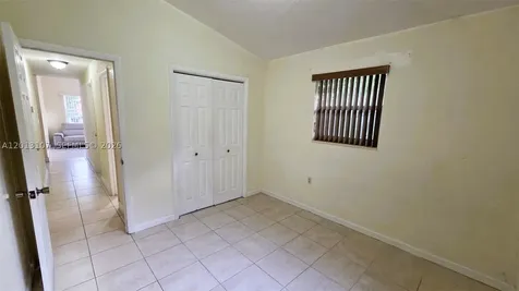 2335 NW 55th Street Miami FL 33142