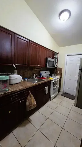 2335 NW 55th Street Miami FL 33142