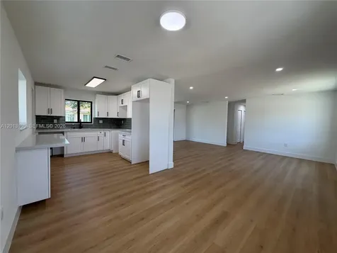 291 NW 184th Terrace Miami Gardens FL 33169