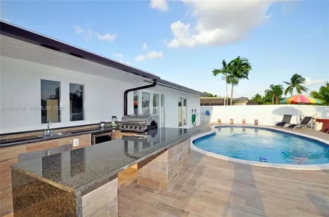 14270 SW 74th Street Miami FL 33183