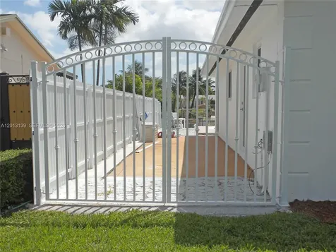 14270 SW 74th Street Miami FL 33183
