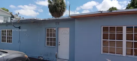 940 E 9th Place Hialeah FL 33010