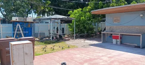 940 E 9th Place Hialeah FL 33010