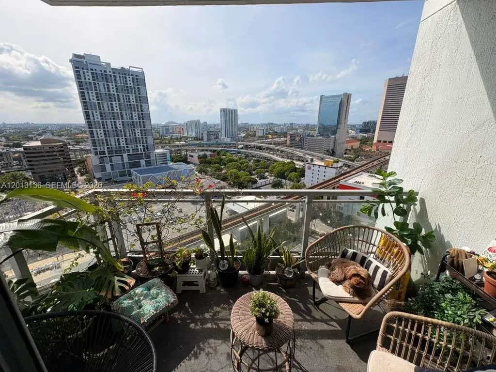 90 SW 3rd Street Miami FL 33130