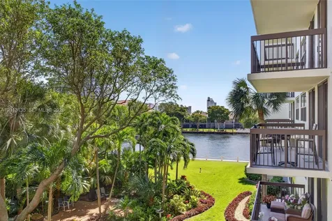 2900 NE 14th St Causeway Pompano Beach FL 33062
