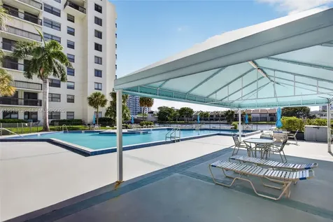 2900 NE 14th St Causeway Pompano Beach FL 33062