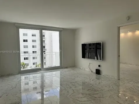 345 Ocean Drive Miami Beach FL 33139