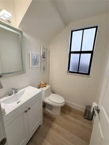 8640 NW 101st Place Doral FL 33178
