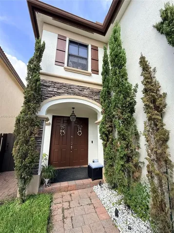 8640 NW 101st Place Doral FL 33178