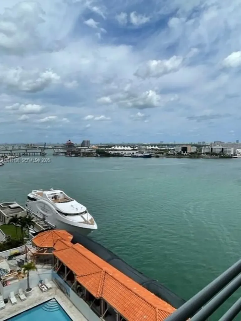 335 S Biscayne Boulevard Miami FL 33131