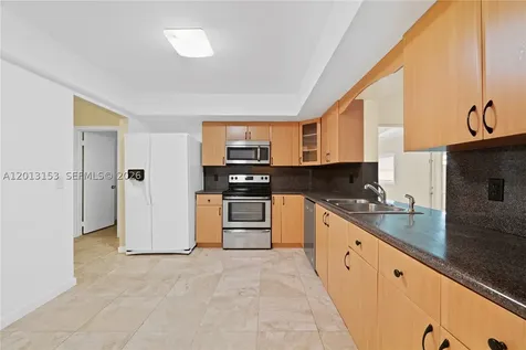 5501 SW 118th Avenue Cooper City FL 33330
