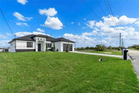 1504 Moore Lehigh Acres FL 33972