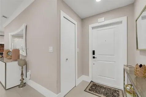 19757 SW 124th Avenue Miami FL 33177
