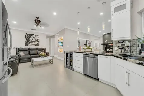 19757 SW 124th Avenue Miami FL 33177