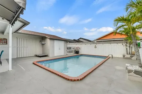 19757 SW 124th Avenue Miami FL 33177