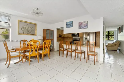 20401 NE 30th Avenue Aventura FL 33180