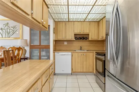 20401 NE 30th Avenue Aventura FL 33180