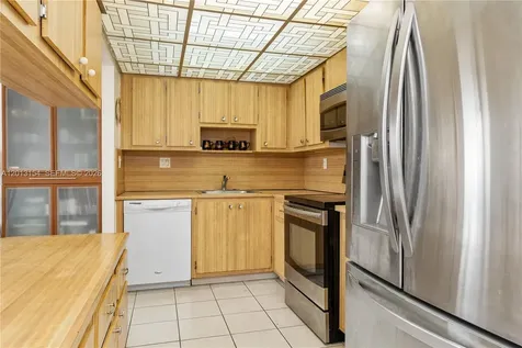 20401 NE 30th Avenue Aventura FL 33180