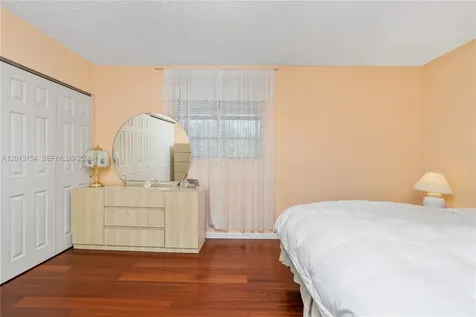 20401 NE 30th Avenue Aventura FL 33180