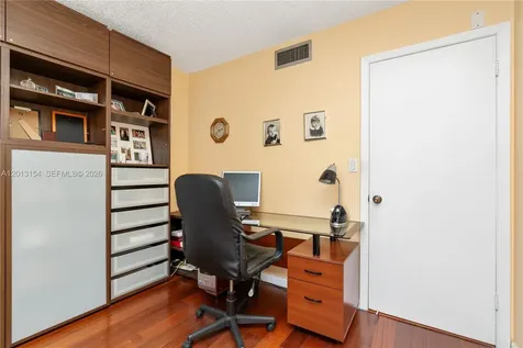 20401 NE 30th Avenue Aventura FL 33180