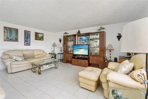 20401 NE 30th Avenue Aventura FL 33180