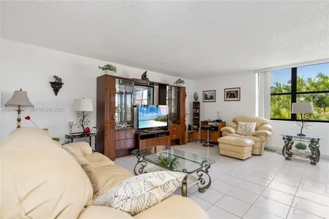 20401 NE 30th Avenue Aventura FL 33180