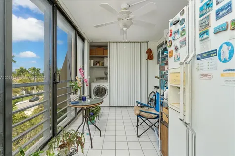 20401 NE 30th Avenue Aventura FL 33180