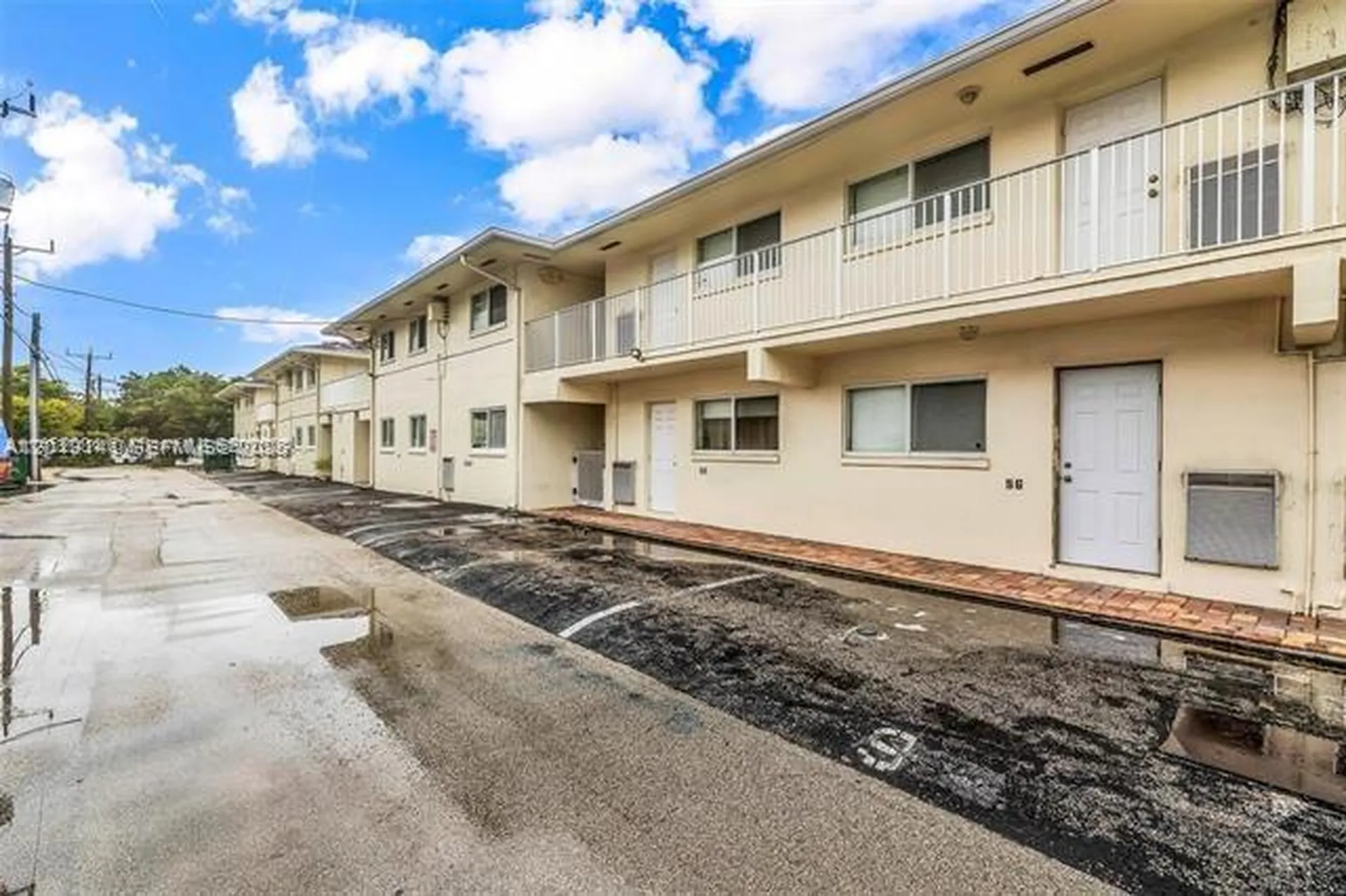 1892 NE 46th Street Fort Lauderdale FL 33308