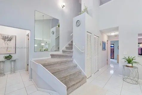 462 SE 14th Street Dania Beach FL 33004