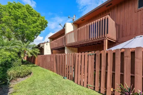 462 SE 14th Street Dania Beach FL 33004