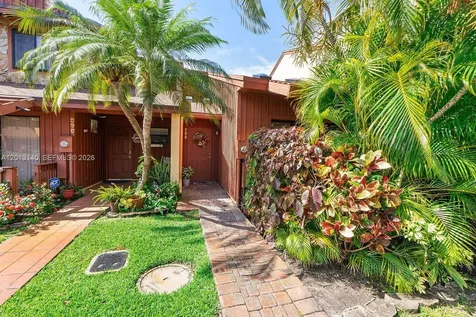 462 SE 14th Street Dania Beach FL 33004
