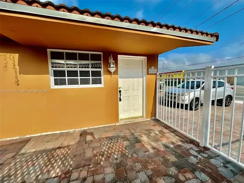 666 W 17th Street Hialeah FL 33010