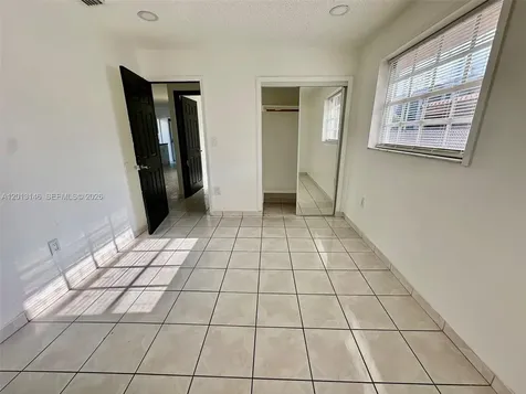 666 W 17th Street Hialeah FL 33010