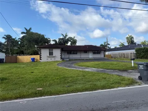 2830 Johnson Street Hollywood FL 33020