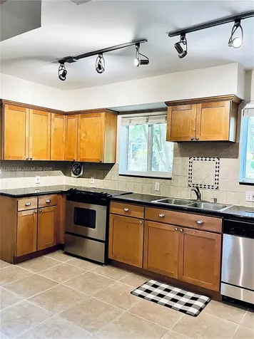 813 Angelo Avenue Coral Gables FL 33134