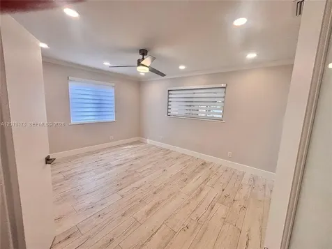 19340 NE 18th Court Miami FL 33179