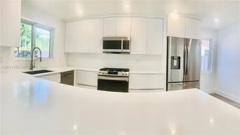 19340 NE 18th Court Miami FL 33179