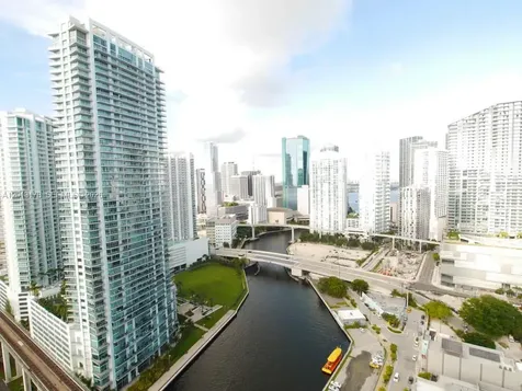 690 SW 1st Court Miami FL 33130