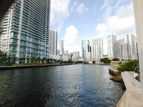 690 SW 1st Court Miami FL 33130